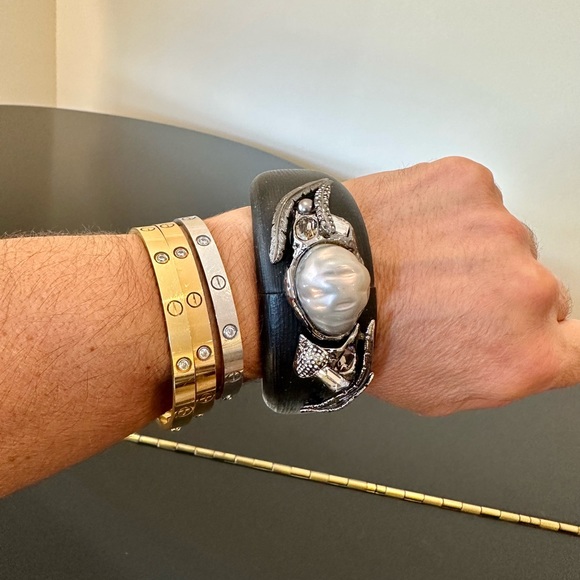 RARE Luxury Formal Authentic Alexis Bittar Lucite Crystal Baroque Pearl Bangle - Picture 3 of 17